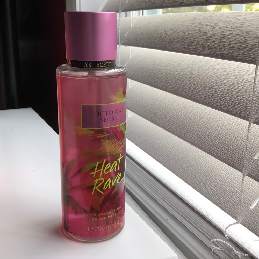 VS Heat Rave fragrance mist